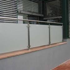 Balkongelander Maurhart In 2020 Balkongelander Edelstahl Terrassen Gelander Holzverkleidung