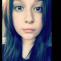 Diana Chicas's Instagram, Twitter & Facebook