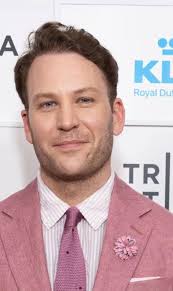 Já ouvi uns falarem que o retrato da Gladys foi feito por IA :  r/thegildedage