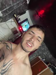 Videos de Marcos Lara🇺🇾 (@marcos_lara_) con “Yogurcito rmx Yan block