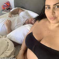 Last year, mj's world seemed to be collapsing from under her. Shahs Of Sunset S Mercedes Javid Bares Her Bump With No Filter To Shut Down Haters Daily Mail Online