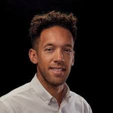 Trish Sparks's Instagram, Twitter & Facebook