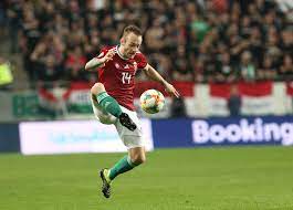 Gergő lovrencsics (born 1 september 1988) is a hungarian professional footballer who plays for ferencváros. Lovrencsics Lengyel Felesege A Magyaroknak Szurkol A Lengyelek Elleni Vb Selejtezon