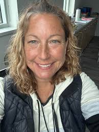 Finding healing in the truth that set her free. 🎨 😿 🎆 😑 💧  #MaternalLieExposed #MaternalRevelationsHere