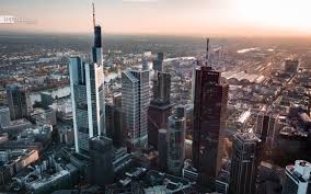 Both deutsche bank and commerzbank have international arms that offer offshore banking. Zukunft Der Banken Digitale Revolution Fordert Finanzinstitute Heraus