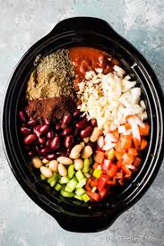 Slow Cooker Vegetarian Chili Recipe Slow Cooker Vegetarian Slow Cooker Vegetarian Chili Easy Vegetarian Chili Recipe