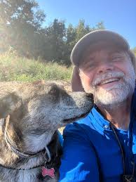 Kayaking the Missouri River and camping along it sounds like an adventure.  Do most people kayak straight through or stop overnight?