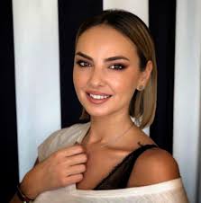 (c) & (p) 2017 global records / scandalos. Cine Sunt Vedetele Care Au Devenit Celebre DupÄ Ce Au Fost Fata De La Pagina 5 Imaginile Pe Care Le Ar Vrea Èterse Foto Impact