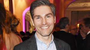 Christian polanc tanzt 2021 bereits das vierzehnte jahr als profitänzer bei „let's dance. Mutter Von Let S Dance Tanzer Christian Polanc Im Krankenhaus