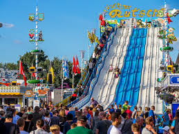 You'll find accommodation options aplenty near hamburger dom. Verlosung Ein Letztes Mal Verlosen Wir 3 Dom Pakete Im Wert Von Je 200 Aino Hamburg