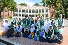 Kertas kerja lawatan ke kuala lumpur 2017; Pusat Sumber Sekolah Lawatan Sambil Belajar Ke Perpustakaan Kuala Lumpur Dan Kuala Lumpur City Gallery