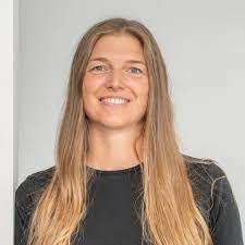 Pamela Mowbray's Instagram, Twitter & Facebook