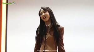 Entdecke rezepte, einrichtungsideen, stilinterpretationen und andere ideen zum ausprobieren. Mamamoo Korean Girl Group Page 2270