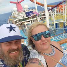 who can do bee removal?