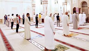 وبخصوص أماكن صلاة عيد الأضحى 2021، قال «جمعة» في فيديو بثه عبر قناة اليوتيوب، بعنوان «بيان وزير الأوقاف بشأن صلاة عيد الأضحى»، ما يلي: Ø¶ÙˆØ§Ø¨Ø· ÙˆØ§Ø´ØªØ±Ø§Ø·Ø§Øª ØµÙ„Ø§Ø© Ø¹ÙŠØ¯ Ø§Ù„Ø£Ø¶Ø­Ù‰ Ø§Ù„Ù…Ø¨Ø§Ø±Ùƒ ÙÙŠ Ø§Ù„Ø¥Ù…Ø§Ø±Ø§Øª Ø§Ø®Ø¨Ø§Ø± Ø§Ù„Ø§Ù…Ø§Ø±Ø§Øª Ø§Ù„Ø¹Ø§Ø¬Ù„Ø©