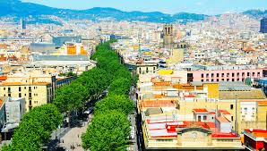 Statt einem blick von oben, gibt es diesmal fotos „von unten … … noch mehr fotos vom búnker del carmel und weitere tipps, wie du barcelona von oben entdecken kannst, findest du hier. Reisebericht Barcelona Die Katalanische Metropole