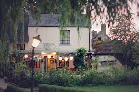 The Perch Inn Wedding Venue In Oxford Oxfordshire Winter Wedding Venues Wedding Venues Uk Venues