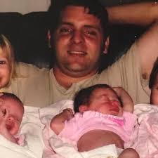 Amber Sechrist's Instagram, Twitter & Facebook