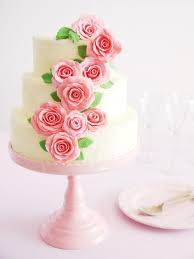 Torten Dekorieren Ideen Top Gunstige Hochzeitstorte Hochzeitstorte Einfach Kuchen Dekorieren