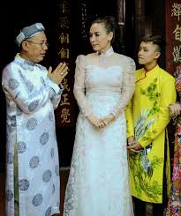 Hồ văn cường lên tiếng sau khi bị phi nhung tố lười biếng, mắc bệnh ngôi sao, không biết chào hỏi. There Is Never A Story About Ho Van Cuong That Is Demanding And Harmful