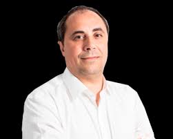 Dr. Carlos San Martín Pérez: especialista en Medicina estética en Madrid