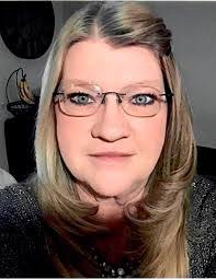 Karen Wix's Instagram, Twitter & Facebook