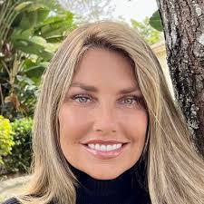 Kate Jaramillo's Instagram, Twitter & Facebook