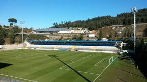Founded in 1939, it currently plays in the ligapro, holding home games at the estádio do futebol clube de vizela, with a capacity for 6,100 spectators. Fc Vizela Faz Remodelacao Dos Cartoes De Associados