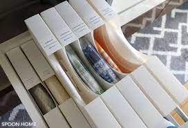 セリアの白い詰め替え容器にラベルシールを貼るブログ画像 ラベル シール 収納 キッチン用収納ラベル