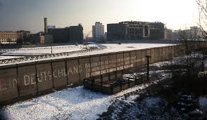 Weather berlino, temperature, umidità, piogge, neve, clima, vento, inquinamento aria, pollini. 16 Cose Da Sapere Assolutamente Sul Muro Di Berlino