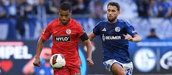 Fußball-Bundesliga: Schalke 04 und SV Elversberg mit Remis im Aufsteigerduell — sportschau.de