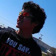 Alexander Cordero's Instagram, Twitter & Facebook