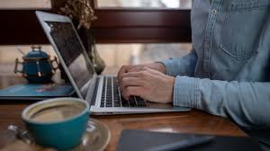 Das arbeiten von zuhause ist für viele eine attraktive möglichkeit geld zu verdienen. Zuhause Arbeiten Chancen Auf Homeoffice Steigen Karriere Sz De