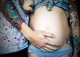 Es Riesgoso Tatuarse Durante El Embarazo Mujer Biobiochile