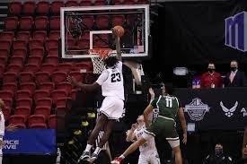 Utah state center neemias queta (23) protects the ball during the first half of a first round game against texas tech in the ncaa men's college basketball tournament, friday, march 19, 2021. Neemias Queta Candidata Se Ao Draft E Pode Ser O Primeiro Portugues Na Nba Renascenca