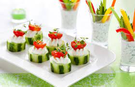 Oggi vediamo insieme alcune meravigliose idee per finger food, da fare in anticipo per un aperitivo o un buffet in compagnia di amici o parenti. Finger Food Facili E Veloci