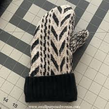 Quick and easy baby mittens. How To Make Sweater Mittens Free Pattern A Well Purposed Woman