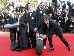 Arte diffuse pour la première fois au poste ! Finir Au Poste Avec Benoit Poelvoorde C Est Possible