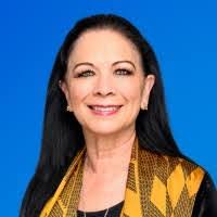 Raquel Sharp's Instagram, Twitter & Facebook