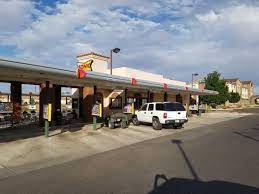 Went to sonic drive inn in boise idaho store number 5023 on broadway jordan who took my order was extremely nice and was the manager for the night helped me with my incorrect milkshake was. Sonic Drive In Page Restaurant Bewertungen Telefonnummer Fotos Tripadvisor