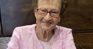 Riordan, Donna Loyce Lux (née Hamic)