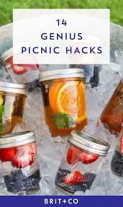 14 Genius Picnic Hacks For The Ultimate Al Fresco Lunch Picknick Snacks Picknick Getranke Vegetarisches Picknick
