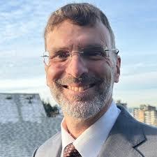 Barbara Dinning's Instagram, Twitter & Facebook