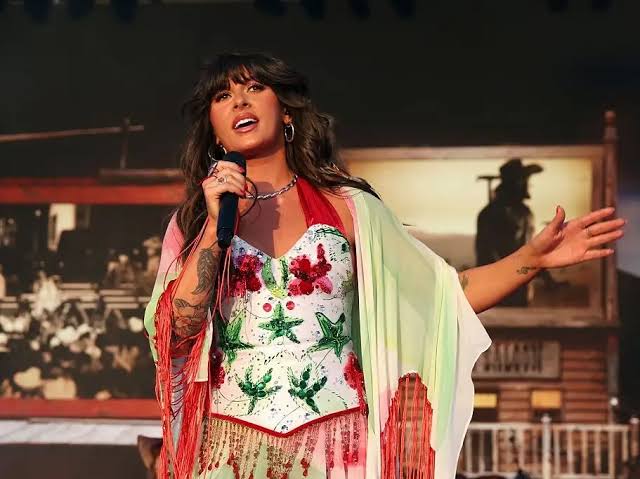 Ella Langley Performs 'You Look Like You Love Me' at Stagecoach with a Surprise Guest - Backstage Country
