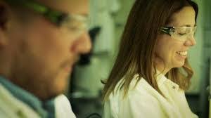 Sandra Moats's Instagram, Twitter & Facebook