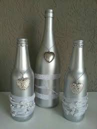 Un completo listado de empresas de decoración para tu boda o evento. Botella Decorada Blanco Y Plata Ideal Para Boda Wine Bottle Decor Bottle Crafts Wine Bottle