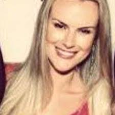 Amelia Hurd's Instagram, Twitter & Facebook