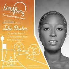 Julie Dexter's Instagram, Twitter & Facebook