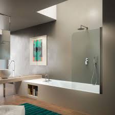 La vasca da bagno si può differenziare per forma, posizionamento, funzionalità: Parete Vasca In Cristallo Trasparente Da 6 Mm Ceramicstore