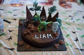Epingle Par Vanina Brizard Sur Sweet Tables Gateaux Anniversaires Gateau Anniversaire Idee Gateau Gateau Anniversaire Garcon